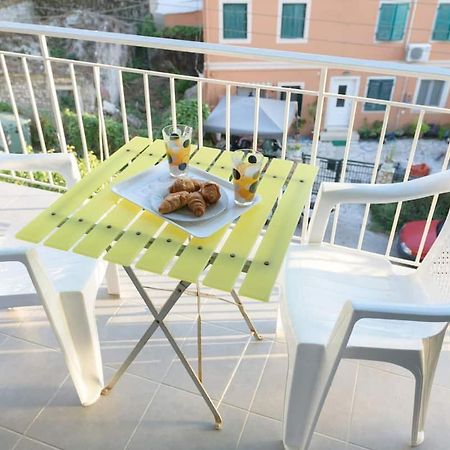 Bright Newly Renovated Apt Near Beach & Center+Ac Anemomylos Luaran gambar